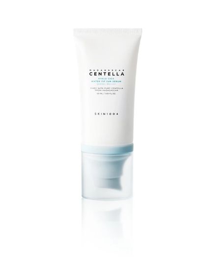 SKIN1004 - Madagascar Centella Hyalu‑Cica Water Fit Sun Serum SPF50  Hydratačné slnečné sérum s centellou a kyselinou hyalurónovou 50ml